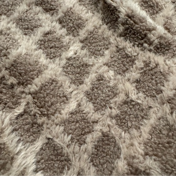 New in Teddy Sherpa Textured Hooded Jacket Size Medium NEW with Tag - Picture 4 of 6